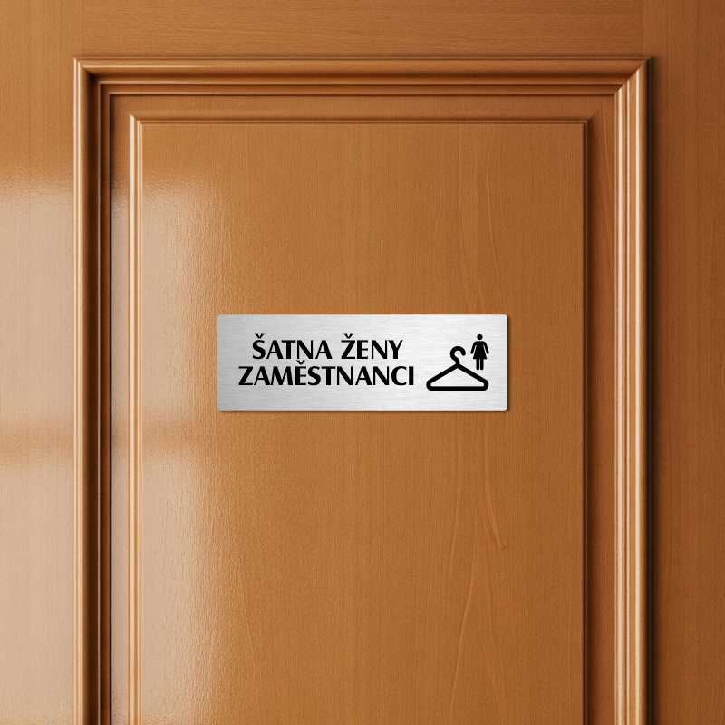 Šatna ženy zaměstnanci, 200x66mm, zlatá popiska s ozdobou uprostřed